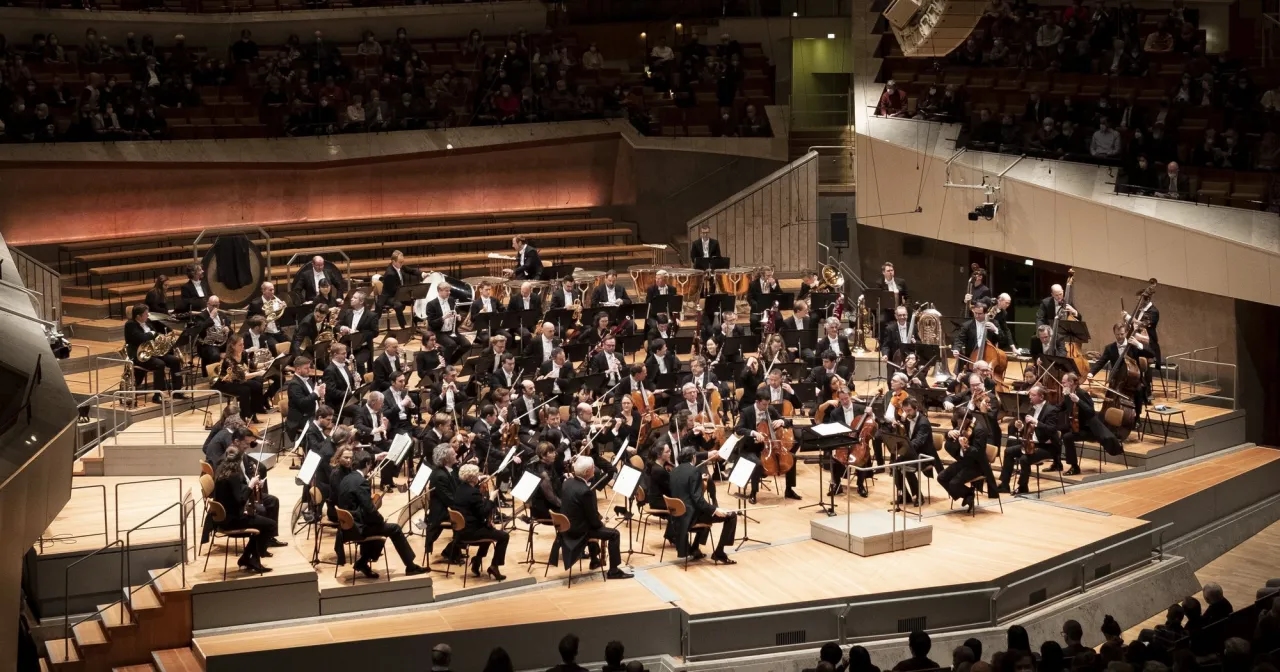 Skład filharmonii berlińskiej: poznaj muzyków i ich osiągnięcia