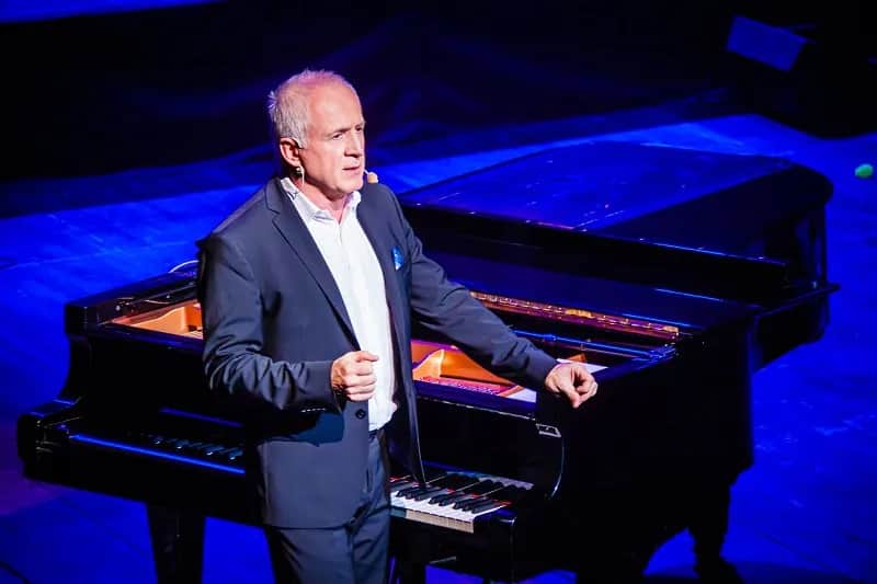 Waldemar Malicki i Filharmonia Dowcipu: Połączenie humoru i muzyki