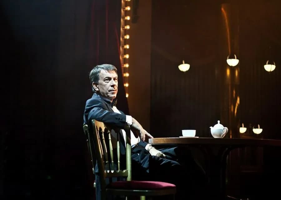 Kto śpiewa gdzie się podziały tamte prywatki? Poznaj Wojciecha Gąssowskiego